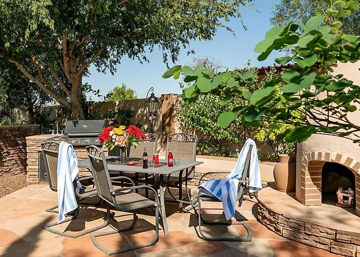 Holiday home Calm Desert Oasis, Heated Pool, Game